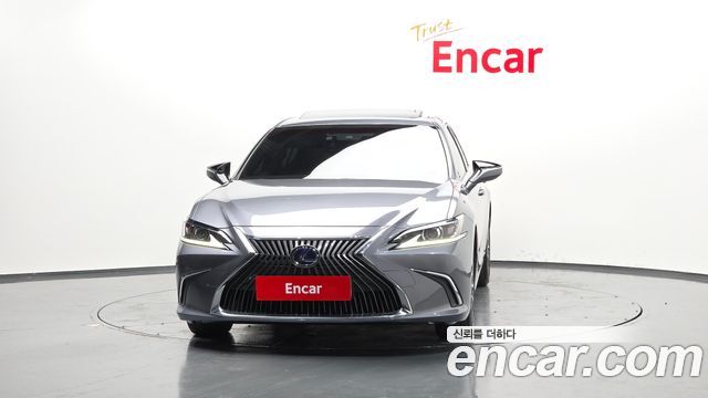 Lexus ES 7-го поколения Luxury - фото 2