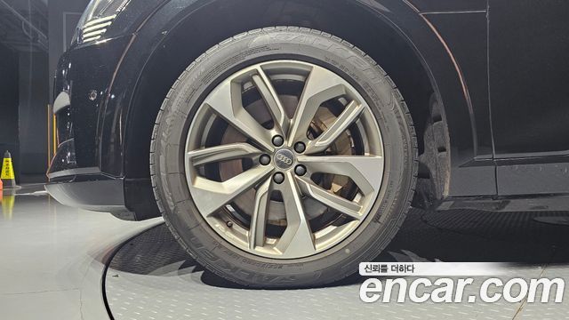 Audi e-tron 55 Quattro - фото 4