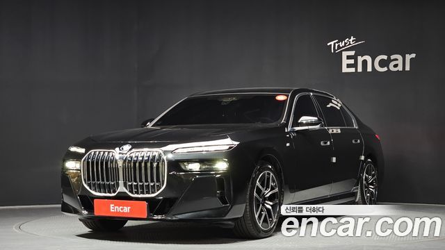 BMW i7 G70 eDrive 50 M Sport - фото 0