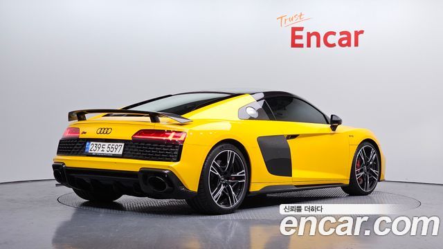Audi R8 5.2 V10 Performance Coupe - фото 1