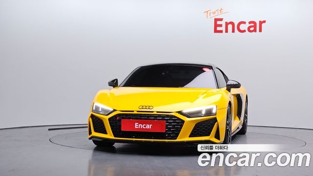 Audi R8 5.2 V10 Performance Coupe - фото 2