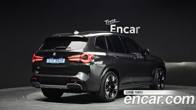 BMW iX3 M Sports - фото 1