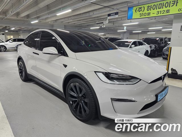 Tesla Model X AWD - фото 0