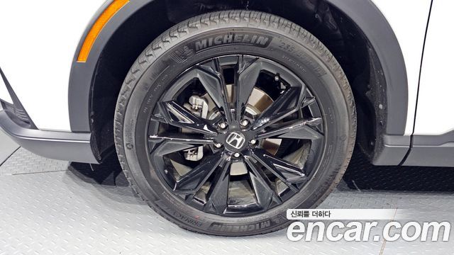 Honda CR-V 6-го поколения 2.0 Hybrid Touring 4WD - фото 4