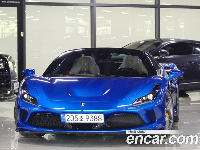Ferrari F8 3.9 V8 - фото 0