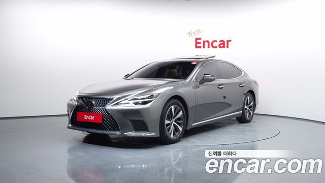 Lexus LS LS500 3.5 Supreme AWD - фото 0