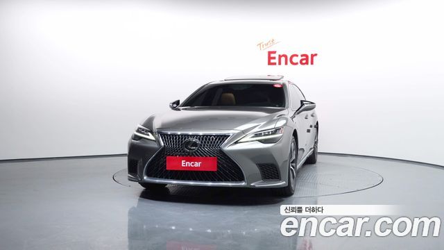 Lexus LS LS500 3.5 Supreme AWD - фото 2