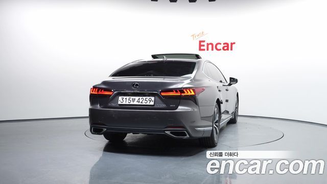 Lexus LS LS500 3.5 Supreme AWD - фото 3