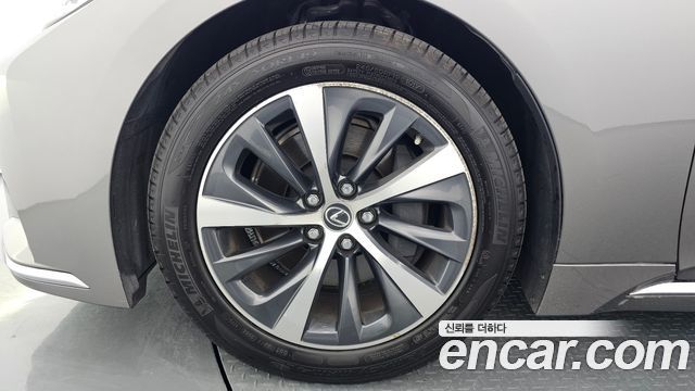 Lexus LS LS500 3.5 Supreme AWD - фото 4