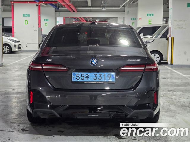 BMW i5 G60 eDrive 40 M Sport - фото 2