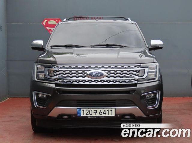 Ford Expedition Platinum 4WD 7Seater - фото 1