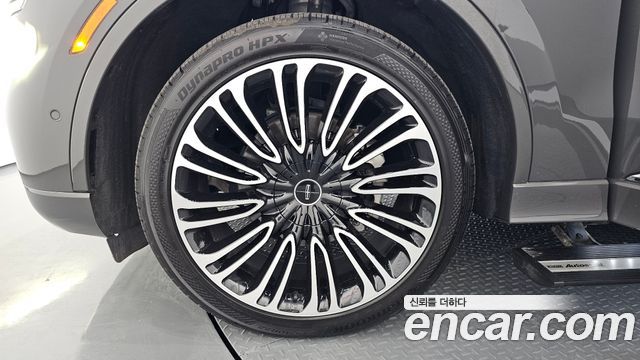 Lincoln Aviator 2-го поколения 3.0 Black Label AWD - фото 4