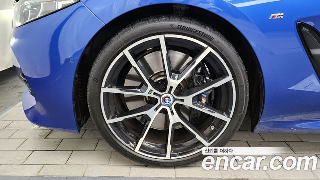 BMW 8-Series G15 M850i xDrive First Edition Coupe - фото 4