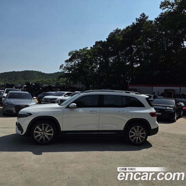 Mercedes-Benz EQB X243 EQB300 4MATIC AMG Line - фото 2