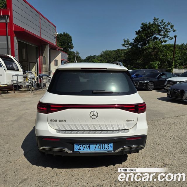 Mercedes-Benz EQB X243 EQB300 4MATIC AMG Line - фото 4