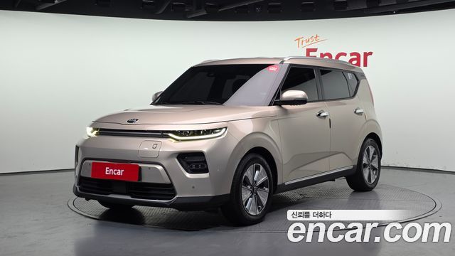 Kia Soul EV Noblesse - фото 0