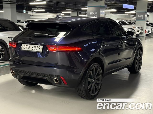 Jaguar E-PACE P250 S - фото 3