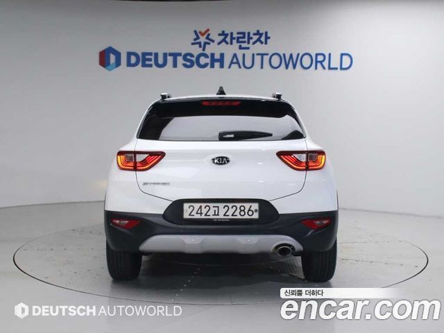 Kia Stonic 1.4 Prestige - фото 3