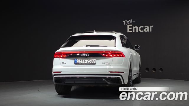 Audi Q8 55 TFSI Quattro Premium - фото 3