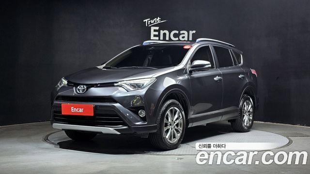 Toyota RAV4 2.5 2WD 4th - фото 0