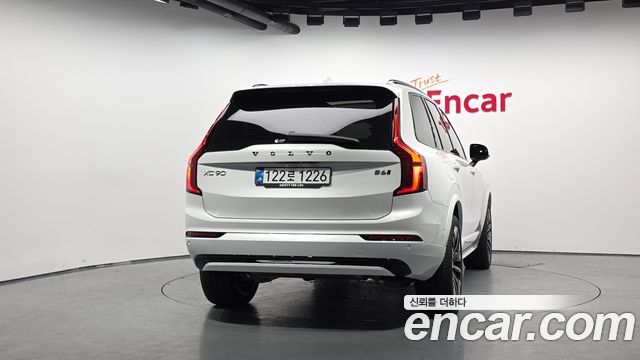 Volvo XC90 2-го поколения B6 Ultra Bright - фото 3