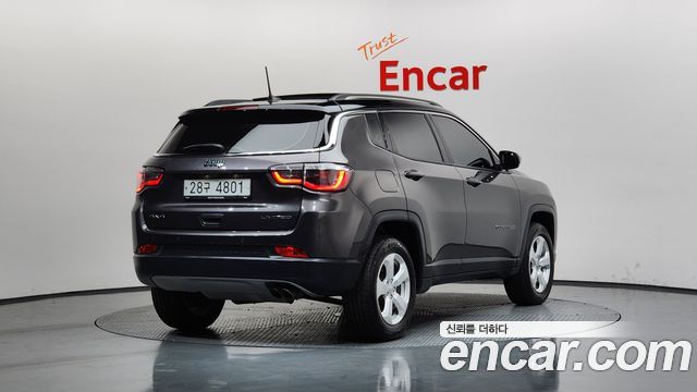 Jeep Compass 2-го поколения 2.4 Limitied AWD - фото 1