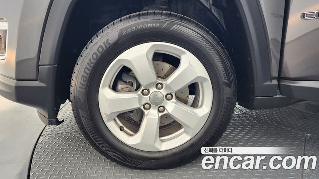Jeep Compass 2-го поколения 2.4 Limitied AWD - фото 4