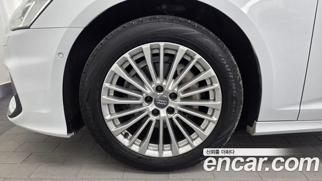 Audi A6 C8 40 TDI Premium - фото 4