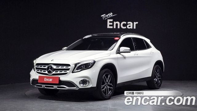 Mercedes-Benz GLA-Class X156 GLA220 Premium - фото 0