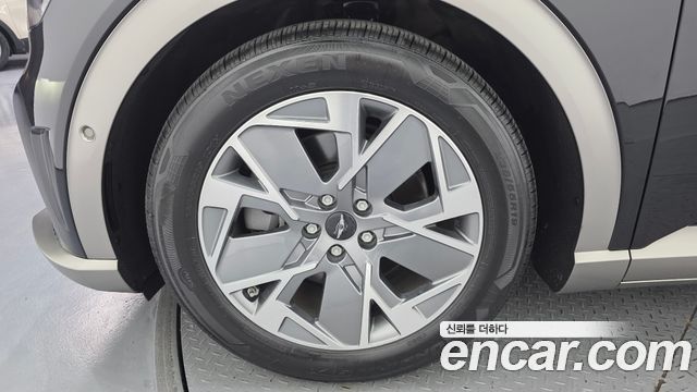 Genesis GV60 Standard - фото 4