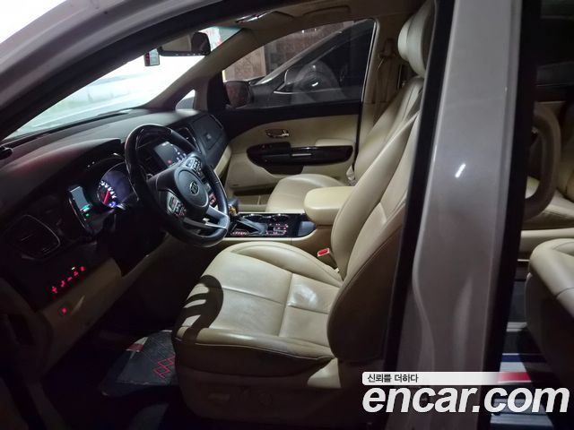 Kia Carnival Новый Gasoline 7-Seater Limousine President - фото 4