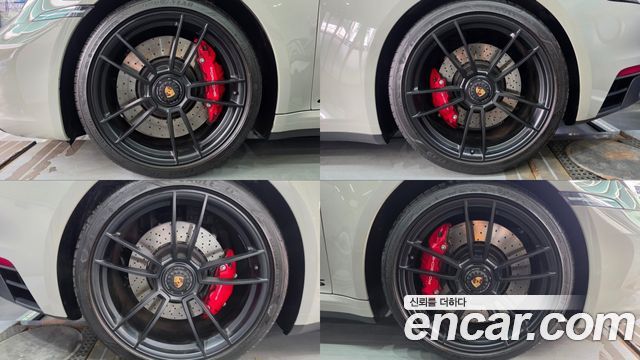 Porsche 911 Carrera 4 GTS Cabriolet - фото 4