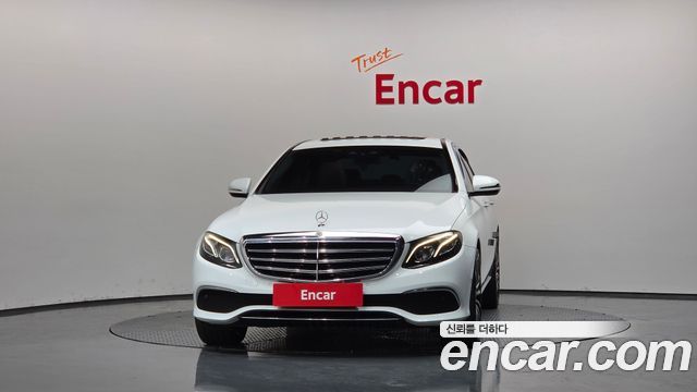 Mercedes-Benz E-Class W213 E220d Exclusive - фото 2
