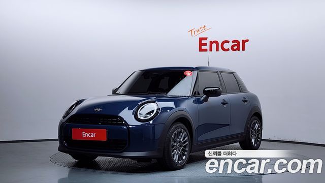 Mini Cooper 4-го поколения 5Door Classic - фото 0