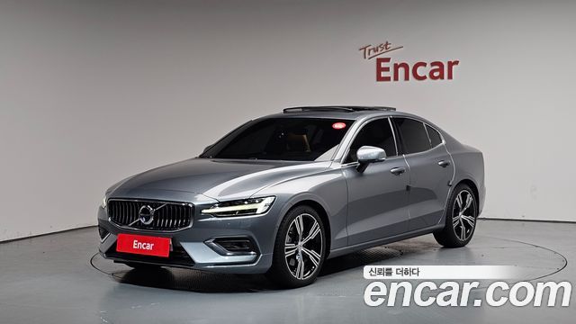 Volvo S60 3-го поколения T5 Inscroption - фото 0