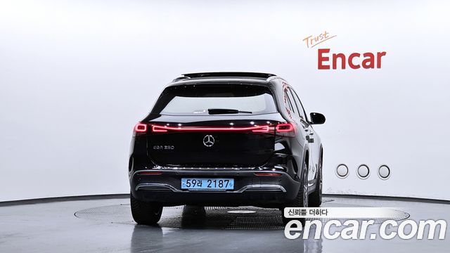 Mercedes-Benz EQA H243 EQA250 AMG Package Plus - фото 3
