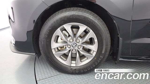 Toyota Sienna 4-го поколения 2.5 Hybrid AWD - фото 4