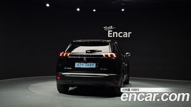 Peugeot 2008 2-го поколения EV GT Line - фото 3