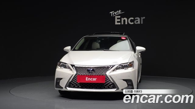 Lexus CT200h 1.8 Supreme ZWA10 - фото 2