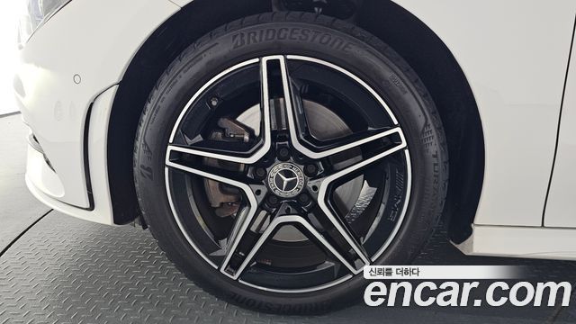 Mercedes-Benz CLA-Class C118 CLA250 4MATIC - фото 3