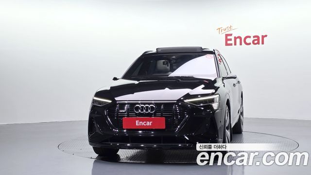 Audi e-tron 55 Quattro Sportback - фото 2