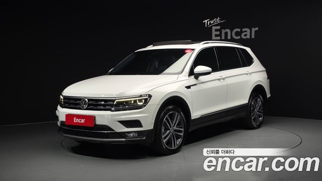 Volkswagen Tiguan 2.0 TDI Prestige - фото 0