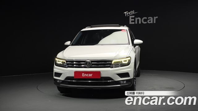 Volkswagen Tiguan 2.0 TDI Prestige - фото 2