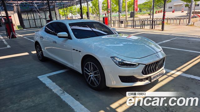 Maserati Ghibli 3.0 Diesel 3rd - фото 1