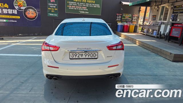 Maserati Ghibli 3.0 Diesel 3rd - фото 3