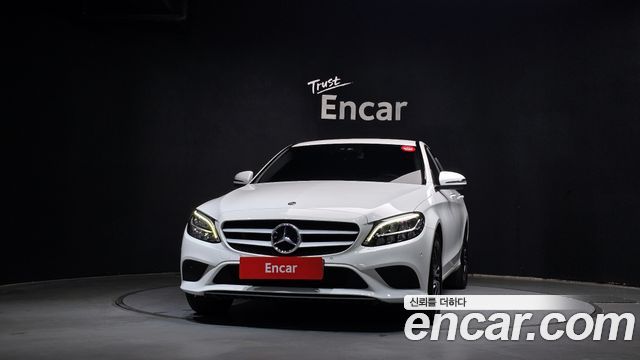 Mercedes-Benz C-Class W205 C200 - фото 2