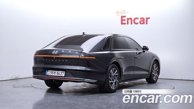 Hyundai Grandeur GN7, гибрид Premium - фото 1