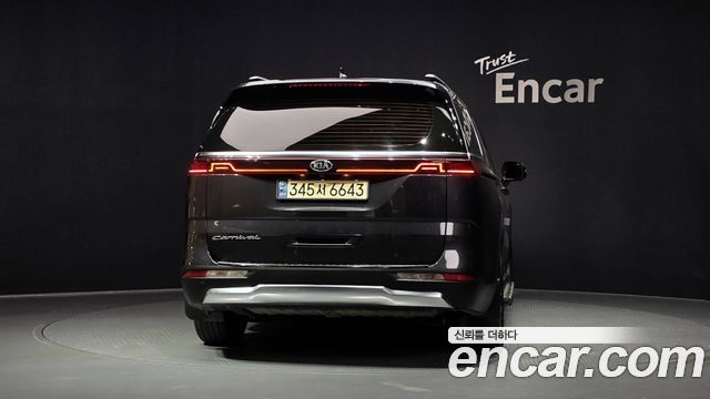 Kia Carnival 4-го поколения 9-Seater Signature - фото 3