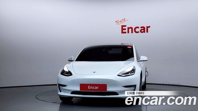 Tesla Model 3 Standard Range Plue RWD - фото 2