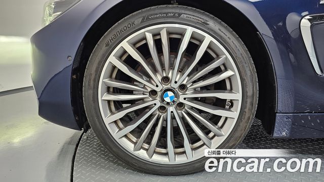 BMW 4-Series F32 430i Luxury Convertible - фото 4